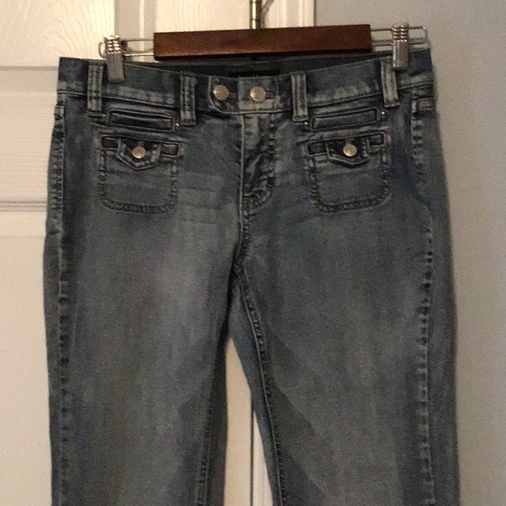 WhiteHouseBlackMarket size 4 flare jeans